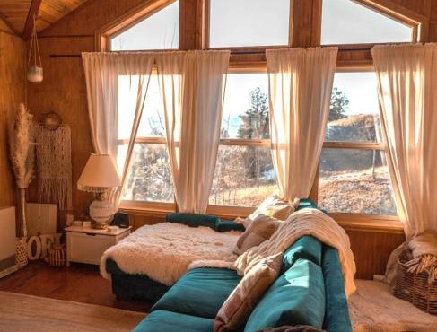 Breathtaking ViewsTwo Bedroom Cabin with Hot tub