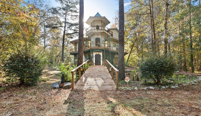 Breathtaking, Wooded River Retreat " Isle Of View"