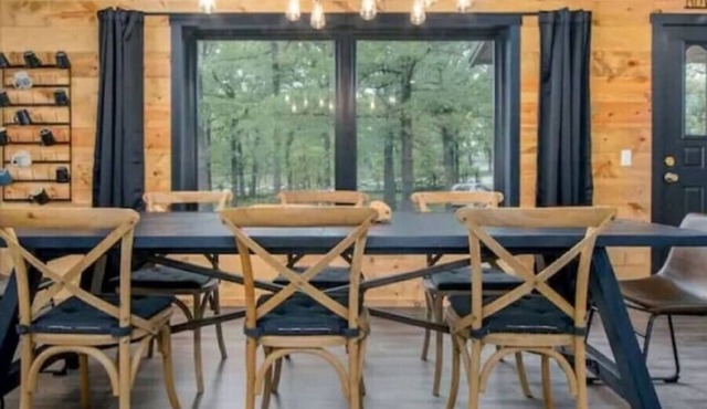 BreaverTree Cabins. Two cabins on Five acres.