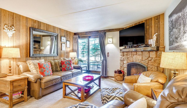 Breck Ski-In/Ski-Out Condo Near Main Street!