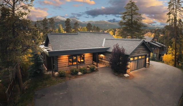 Breckenridge 117 - Eight Bedroom Villa, Sleeps 16