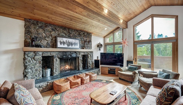 Breckenridge 52 - Seven Bedroom Villa, Sleeps 16