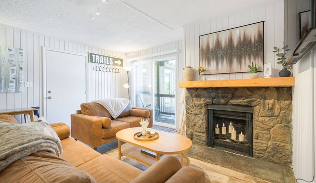 Breckenridge Area Condo w/ Mountain Views