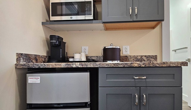 Breckenridge Suites