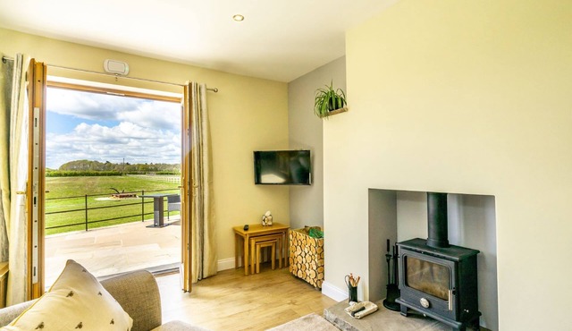 Brecks Farm - Well Cottage - sleeps 2 guests in 1 bedroom