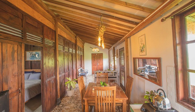Breeze and Blossom Cottage Maguwo