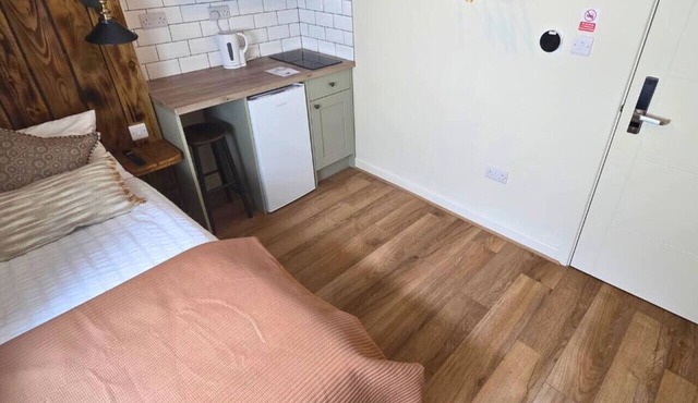 Breeze Room 10 - Peaceful Single - New Forest