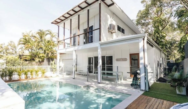 Breezy Beach House - Private Pool