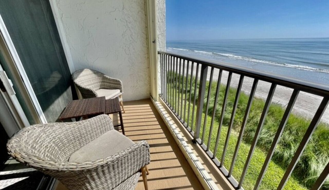 Breezy Beach - Right on the Ocean