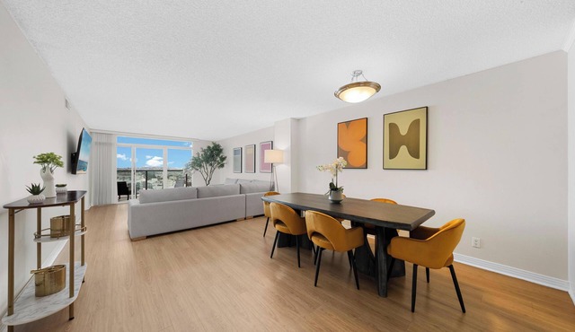 Breezy & Beautiful 3BR Marina del Rey Getaway
