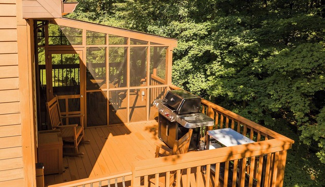 Breezy Hill: Private Cedar Cabin Oasis