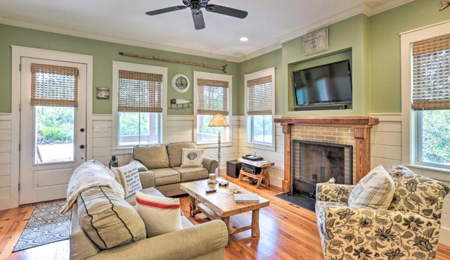 Breezy Home with Grills, Pool and Beach Access!