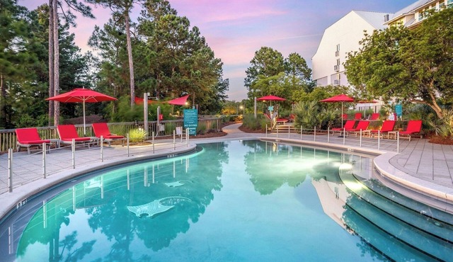 Breezy Suite w/Full Kitchen: Walk to Marina Bar & Grill & Baytowne Shops