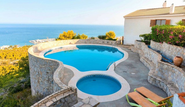 Breizas Villas – Two Villas with Pool & Views, Breizas Villas with Private Pool