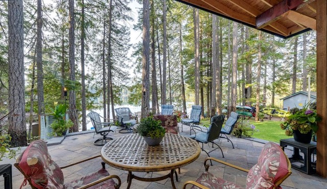 Bremerton Vacation Rental with Hot Tub and Lake Access