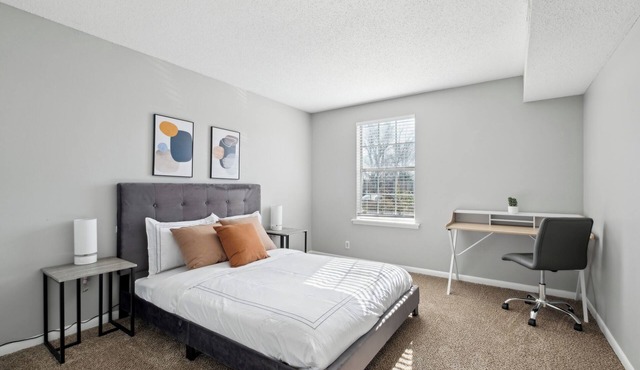 Brentwood C2 I Cozy & Comfy I 1Bd I Free Parking