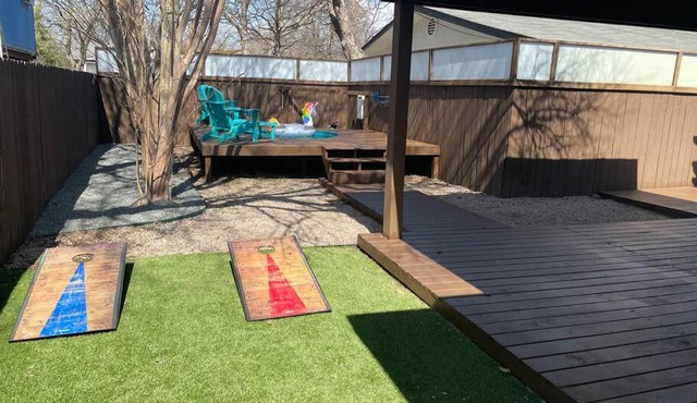 Brentwood de Maria -Cowboy Pool & Dog Friendly