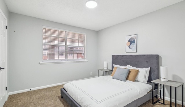 Brentwood U11 I Cozy & Comfy I 2Bd I Free Parking