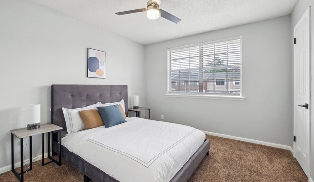 Brentwood U8 I Cozy & Comfy I 2Bd I Free Parking