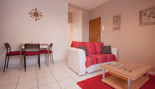 BREST Nice T1 bis near the port and hypercentre. WIFI and free parking