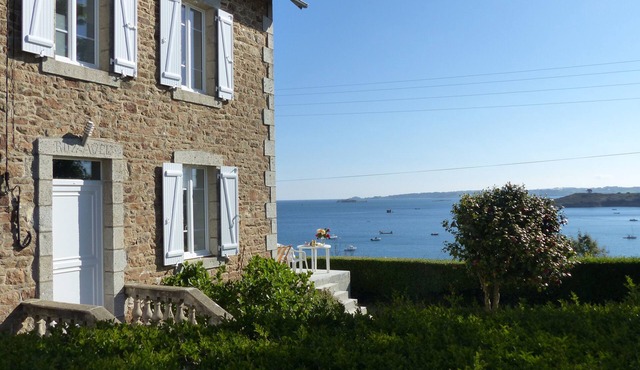 Breton family house with magnificent sea views