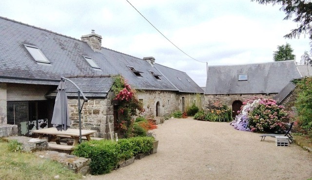Breton house in the heart of the Monts d'Arrée