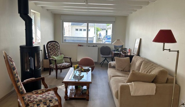 Breton house on the seafront in the Bay of Saint-Brieuc 300m from the GR34