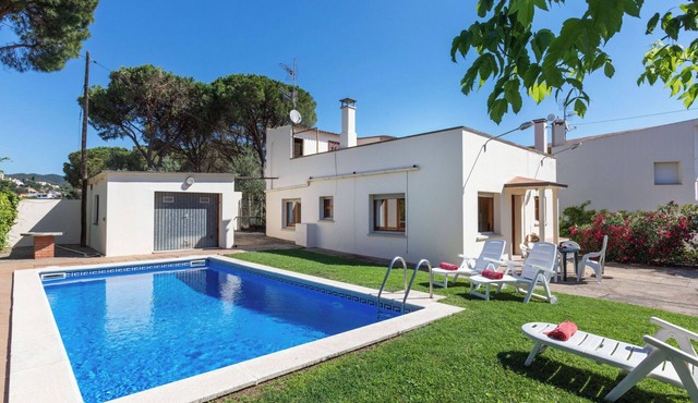 Bretos 7 by Interhome