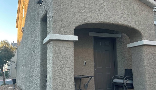 Bri’s Place Cozy 2BR Home Near Nellis AFB & Speedway