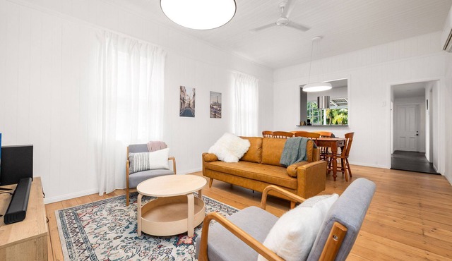 Briar Cottage - Cosy and Comfy Cottage