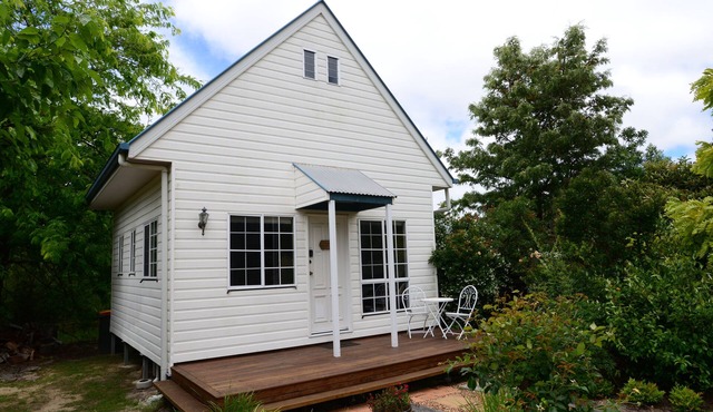 Briar Rose Cottages - Country Cottage