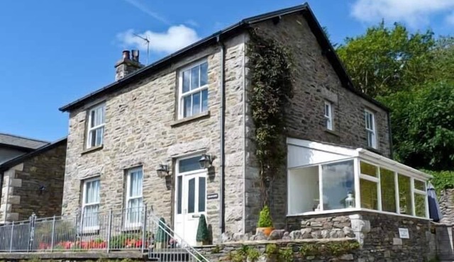 BRIARCLIFFE COTTAGE, family friendly, with open fire in Lindale