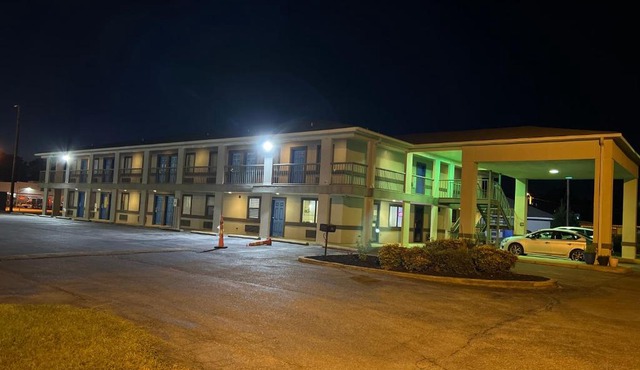 Briarwood Inn