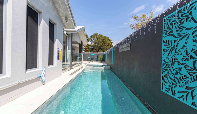 Bribie Breeze Family Retreat with Pool & BBQ