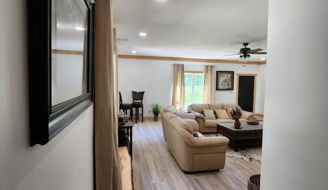 Brick House at Hope Plantation FarmnPeaceful cozy place Hosted by Zana and Sam