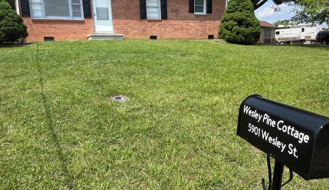 Brick Ranch 5 minutes off I-81, close to RU & Virginia Tech, sleeps 8