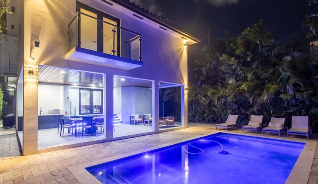 Brickell View Lux Villa