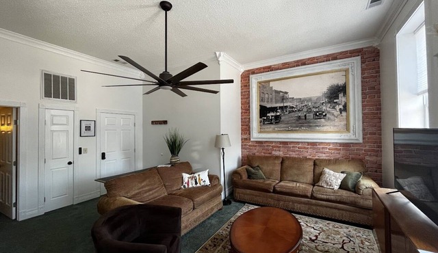 Brickhaven Loft on Historic Main Street - walk to Spring River, State Park, more