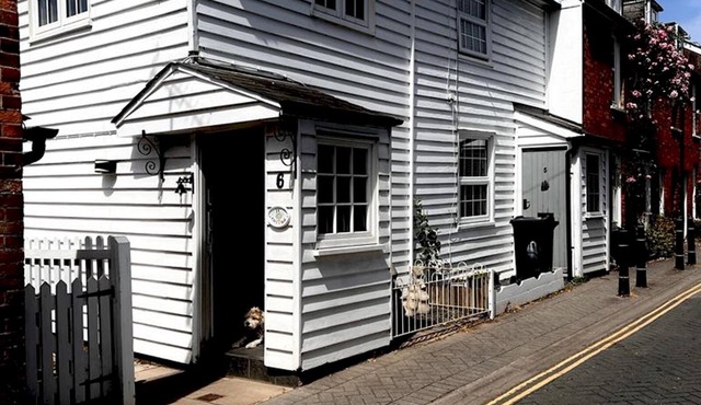 Bridewell Cottage in the heart of Tenterden - Pass the Keys