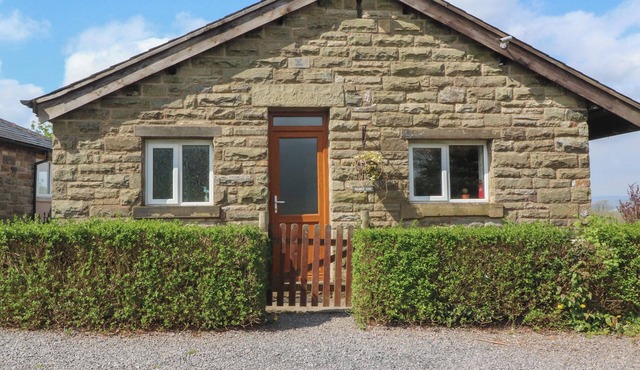 BRIDGE END, with open fire in Downham