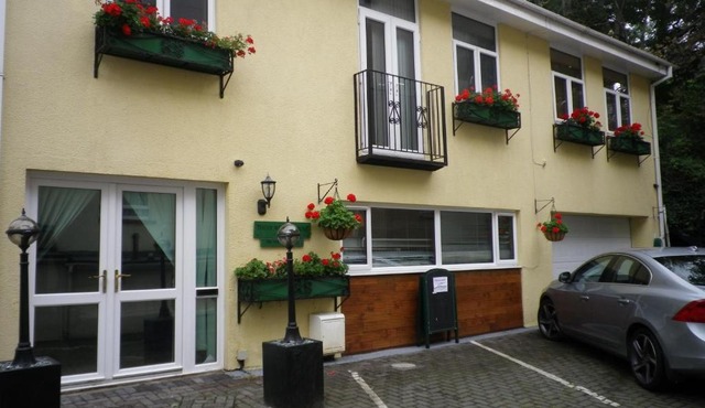 Bridge Hall Apartments