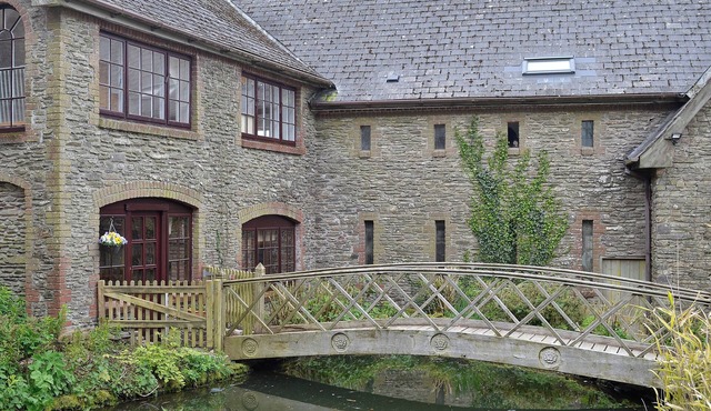 Bridge House - UKC1340