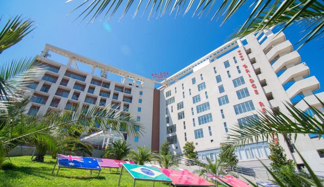 Bridge Resort Health Resort