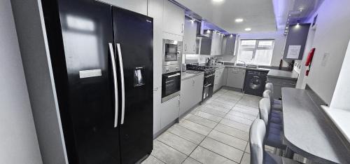 Bridge St 6 Bedroom House - Tranent