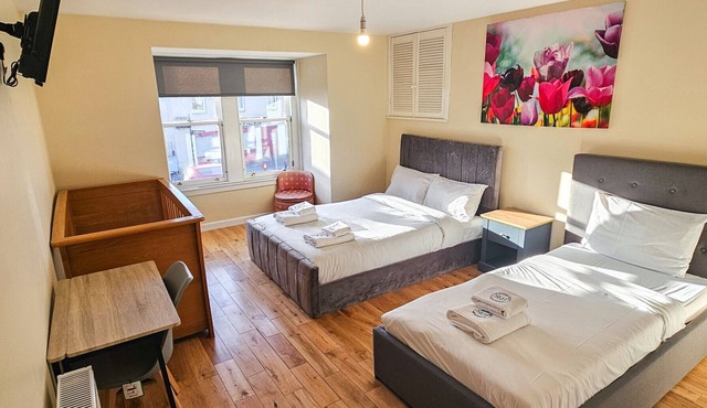 Bridge St Guest House - Room 2 - Tranent