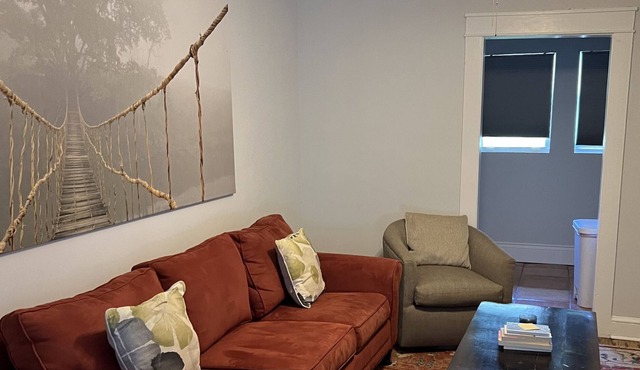 Bridge to Paradise...(1.3 miles from 🏖beach & .3 Lakeworth Golf ⛳️ Club)