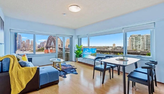 Bridge View 2 Bedroom Apartment @ Kirribilli | MHS