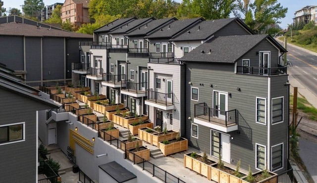 Bridgeland Hillside Charm