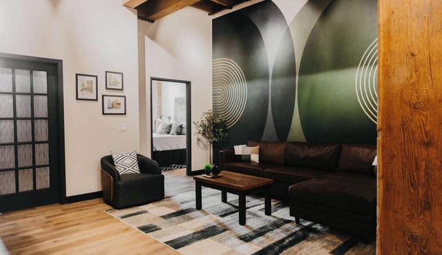 Bridgeman Loft | The Brix | Pool in Canal Park!