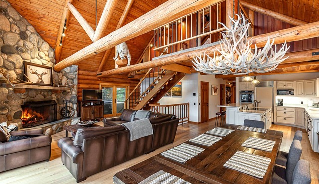 Bridger Lodge: Ski-In Ski-Out/Hike/Bike/Fish/Hunt Bridger Bowl Ski Area